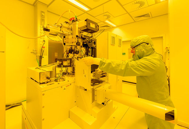 Cleanroom in the NanoLab of MESA+, the research institute for nanotechnology of the University of Twente