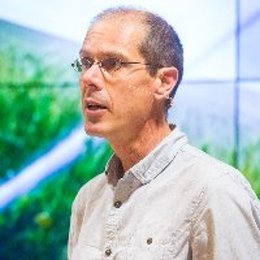 Prof. Arjen Hoekstra